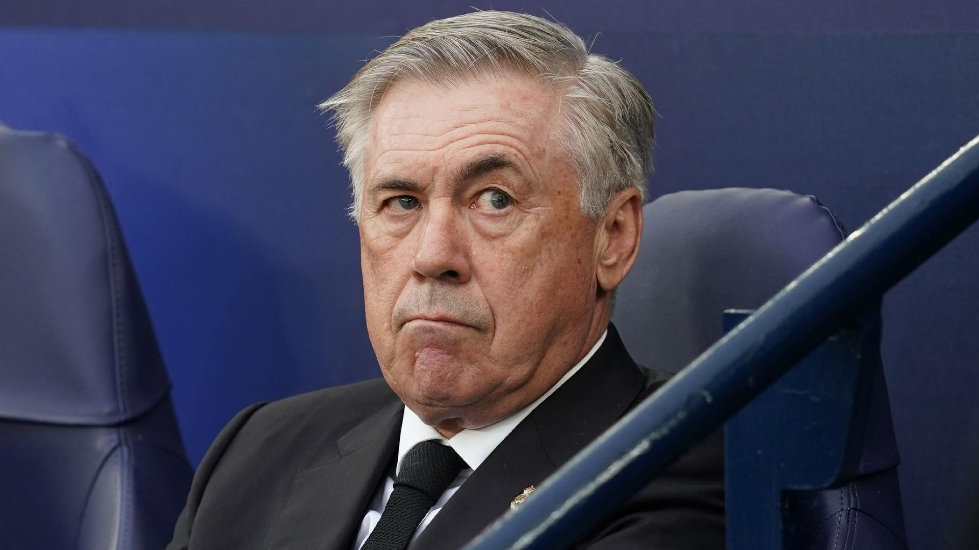 Carlo Ancelotti crée la surprise avec une décision inattendue en défense