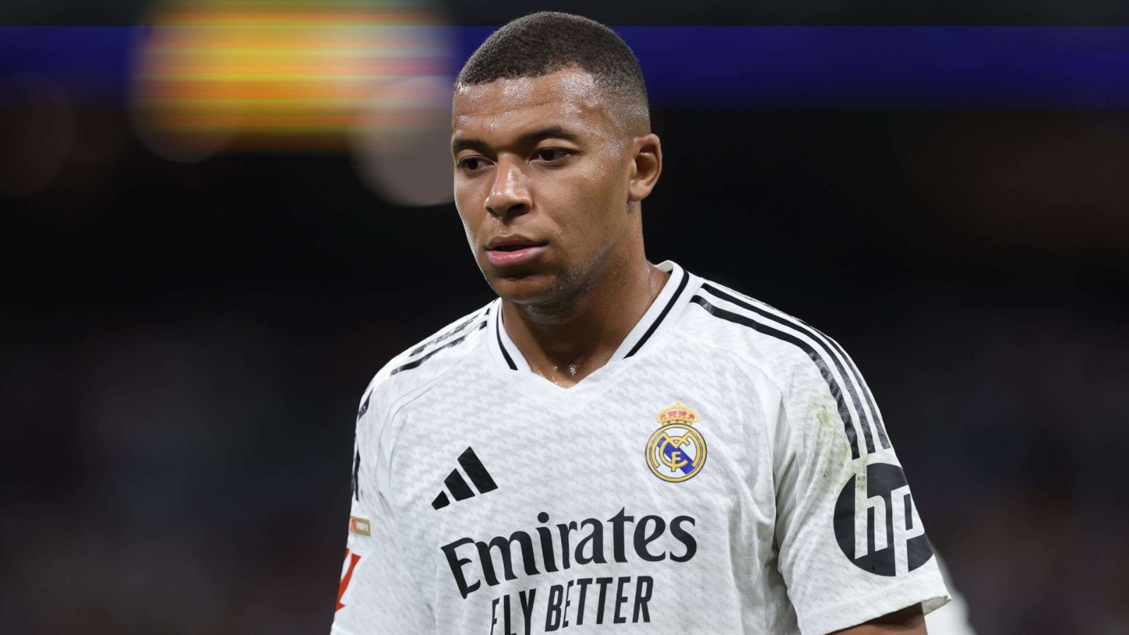 Raphinha ridiculise Mbappé, l’image qui enflamme la capitale espagnole