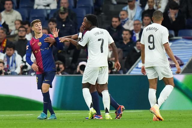 Vinícius Junior s’indigne face aux attaques racistes contre les joueurs du FC Barcelone