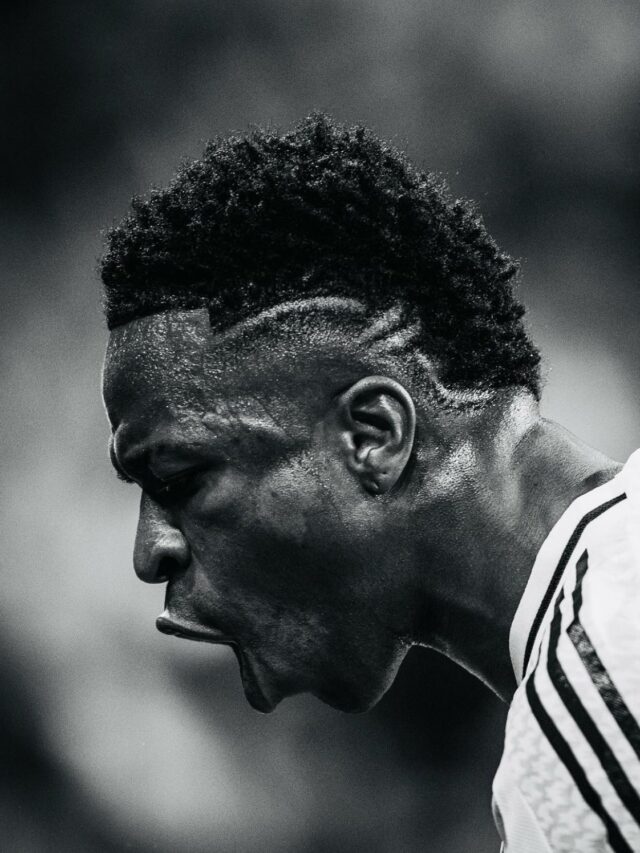 Vinicius Jr. fait vibrer le stade avec la célébration de CR7 ! 🎉⚽