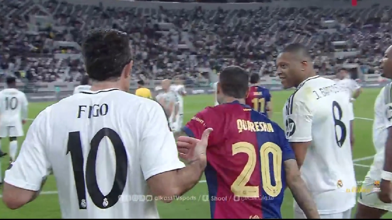 Clasico des légendes : Le Real Madrid de Luis Figo gâche tout contre Ronaldinho et le Barça