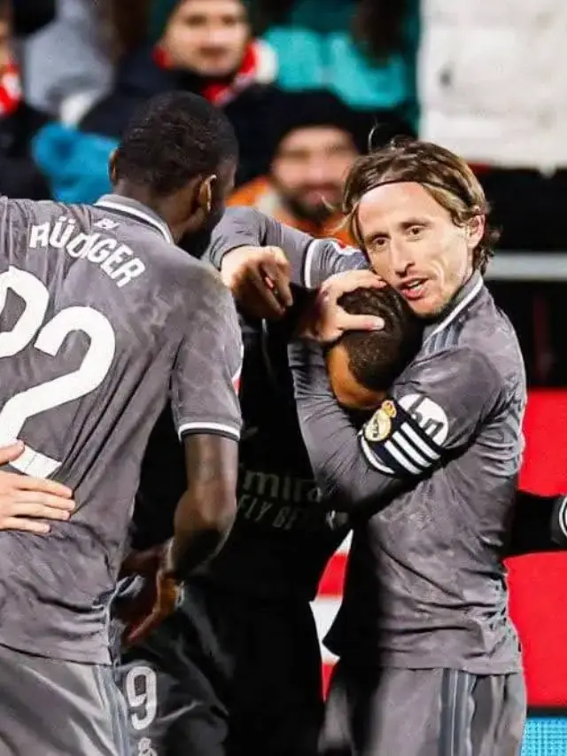 😂 Luka Modrić piégé dans le toro, Ancelotti à la rescousse ! 🐐⚽