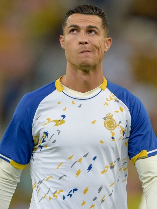 🤣🎶 De ‘Messi’ à ‘Ronaldo’ en un instant : La magie de CR7 avec les fans d’Al Ittihad ! ✨
