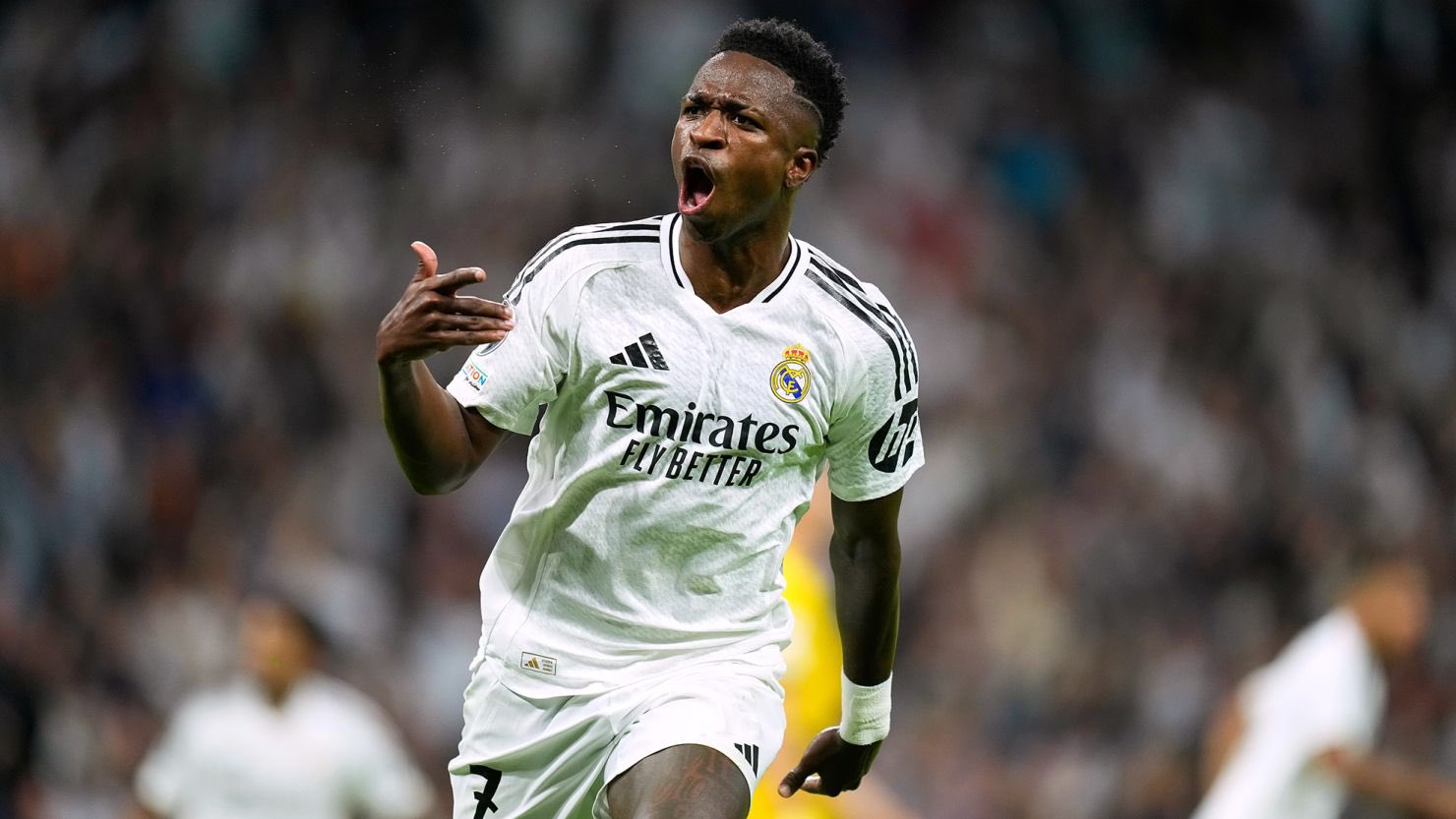 VIDÉO : La belle action collective du Real conclue par Vinicius contre le RB Salzburg