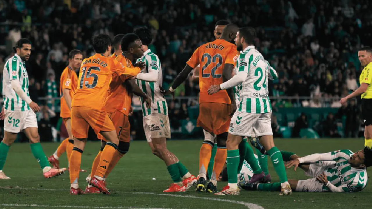 Secousse dans le vestiaire du Real Madrid après le 2-1 au  Betis : un joueur hausse le ton