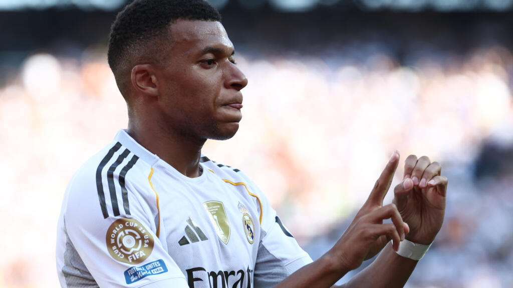Mbappé perd 6 kilos… à cause d’un simple poulet contaminé !