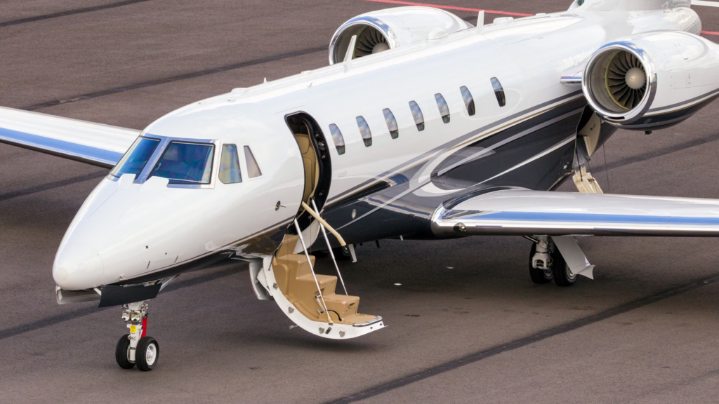 Ronaldo, Messi, Eto'o… The private jets of football stars